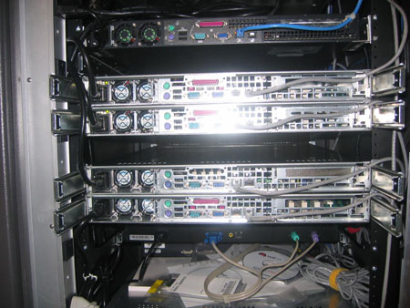 servers_back_closeup
